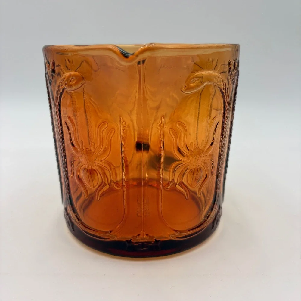 Cook With Color CWC Amber Glass Measuring Cup 32oz Spiders Snakes Bats Halloween